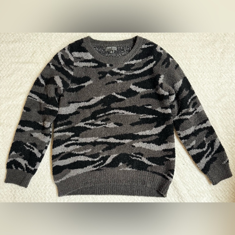 Barefoot Dreams CozyChic Seaside Camo Pullover Sweater Size Medium